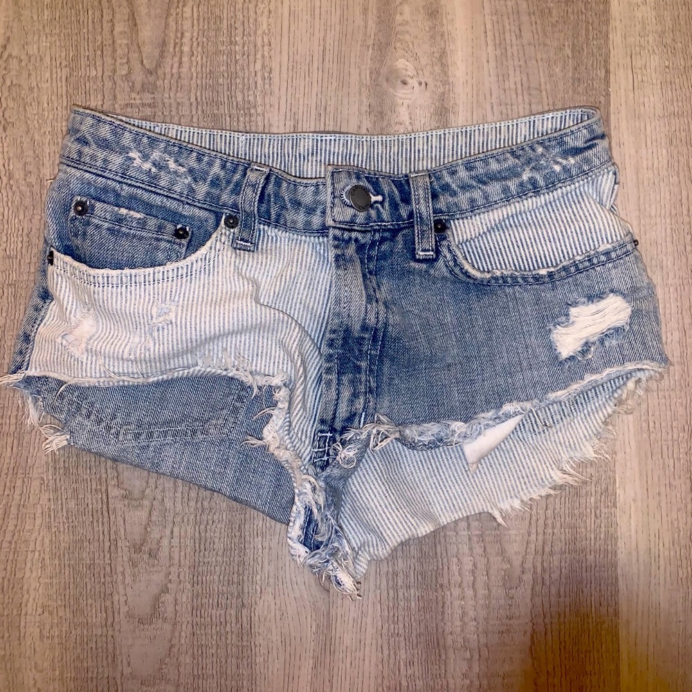 cute jean shorts!